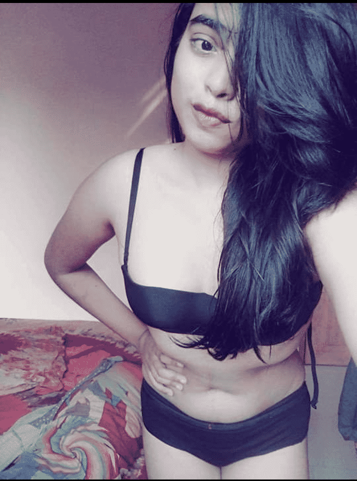 Sexy Bengali girl photos leaked online 3