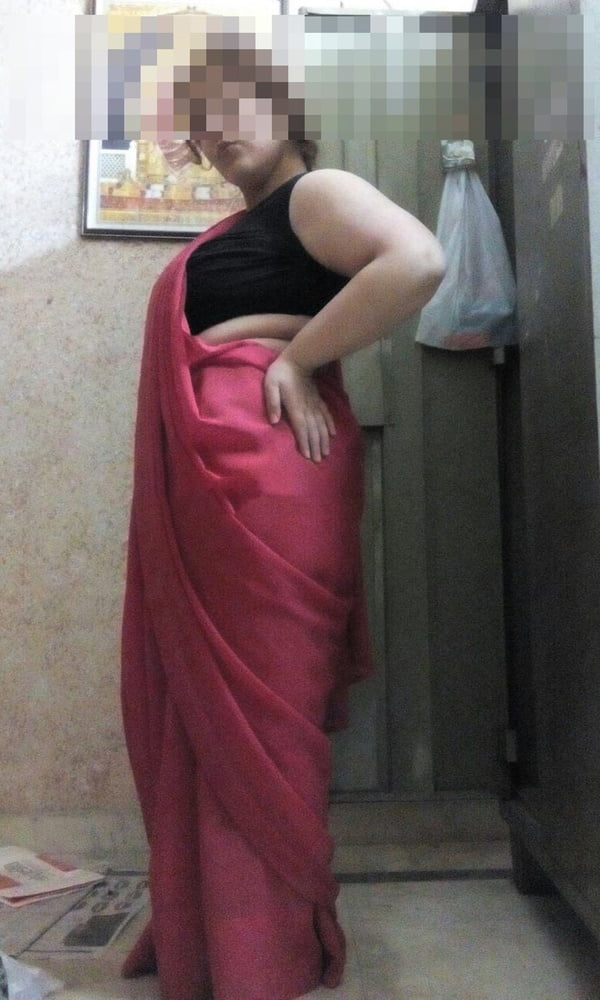 Sexy big ass Indian wife nude pics 3