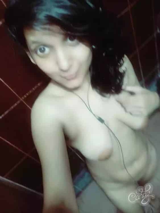 Sexy college girl pics for your dick’s pleasure 2