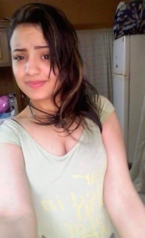 Sexy Desi girl nude selfies 3