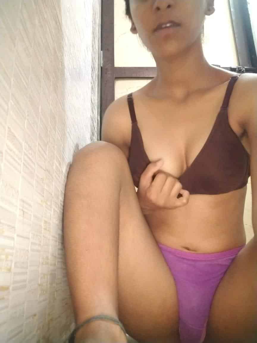 Sexy Desi teen photos going viral on the net 5