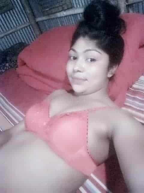 Sexy Desi village girl nude selfie pics 5
