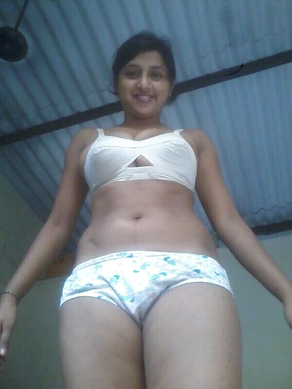 Sexy Indian college girl exposing herself on cam 3