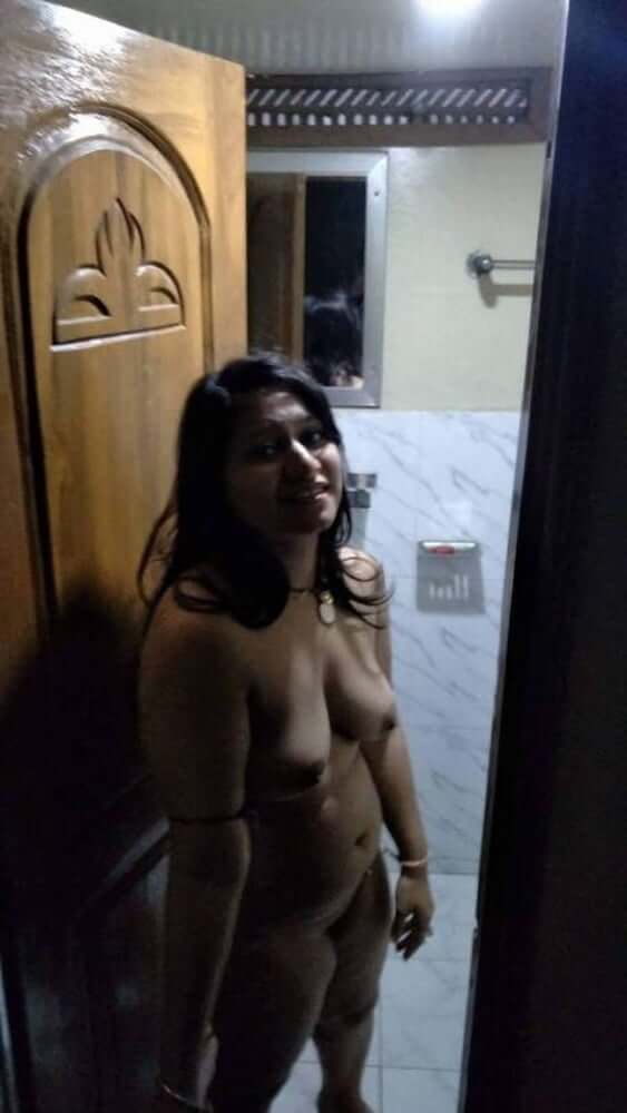 Sexy Indian girl images to rock your masturbation session 3