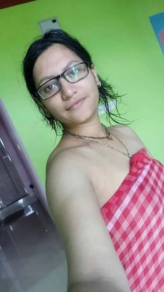 Sexy Indian girl images to rock your masturbation session 8