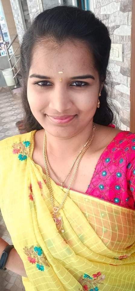 Sexy Indian girl nude in hotel with boyfriend 1