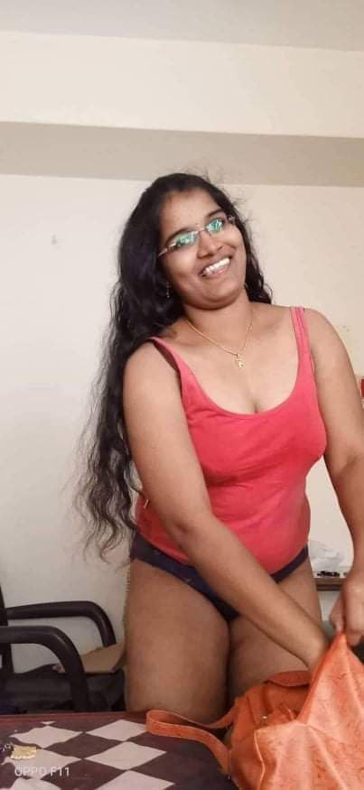 Sexy Indian girl nude in hotel with boyfriend 3