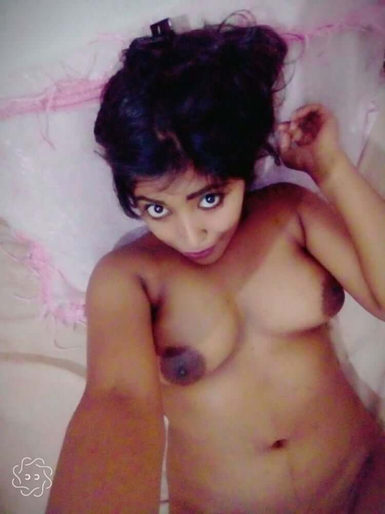 Sexy Indian nude pics of Indian girl 2