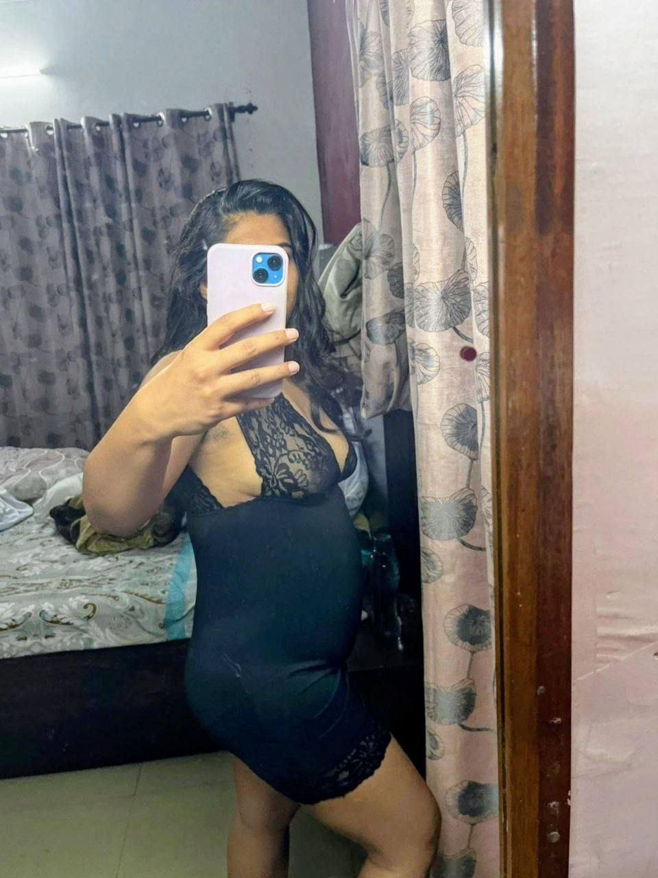 Sexy married Indian bhabhi trying bra in trial room 4