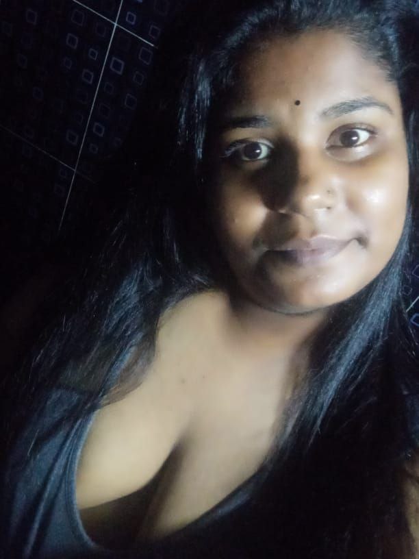 Sexy Tamil girl leaked photos 3