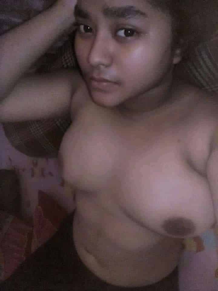 Sexy teen Bengali girl leaked nudes 4