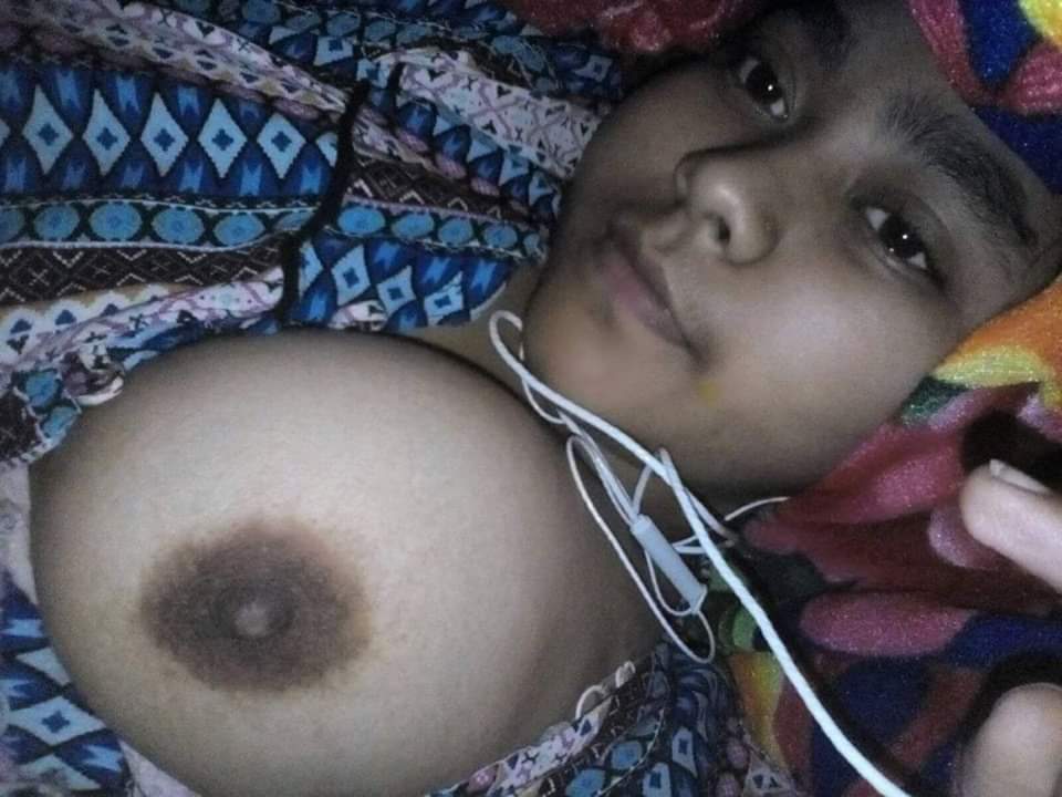 Sexy teen Bengali girl leaked nudes 7