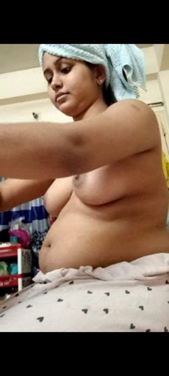 Sexy wife naked pleasing photos for husband 4