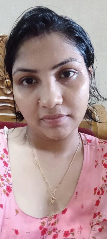 Sharp nipples bhabhi showing boobs in selfies 1