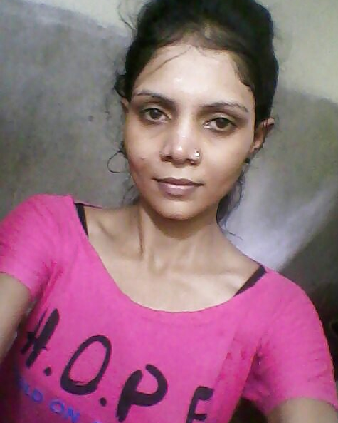 Skinny Desi Wife Selfie Nude Pictures for her WhatsApp friend 10