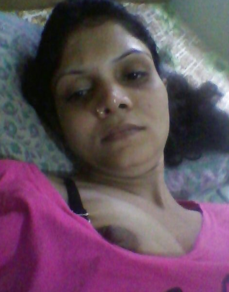Skinny Desi Wife Selfie Nude Pictures for her WhatsApp friend 9
