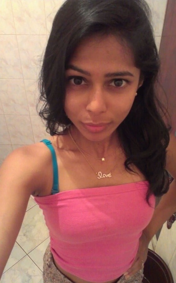 Skinny Indian girl nude pics 9