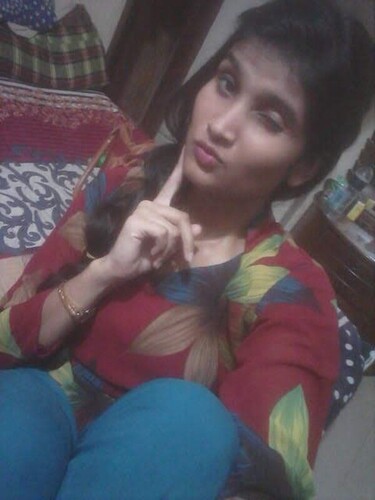 Slim desi girl facial expression with blowjob 1