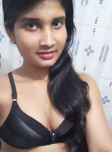 Slim desi girl facial expression with blowjob 2