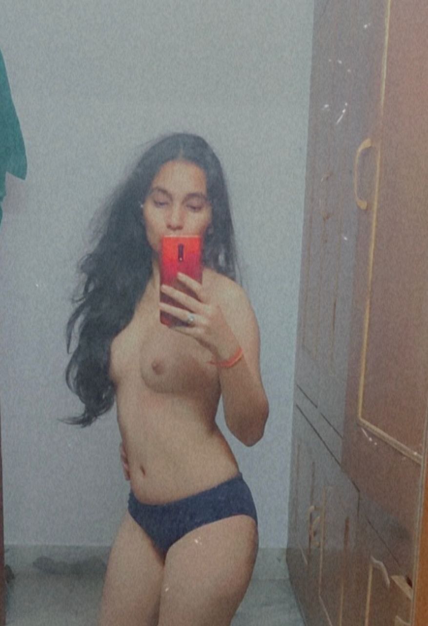 Slim Indian girl showing her perfect nude body 8