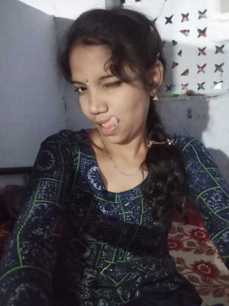 Slim Tamil college girl nude selfie pics 8
