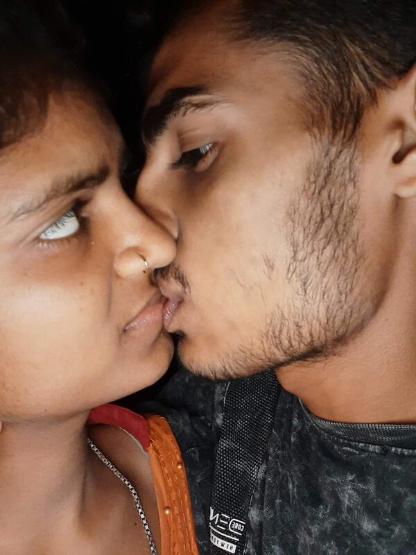 Small boobs Indian girlfriend nude sex photos 3