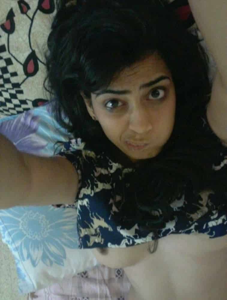 Small tits Desi girl selfie photos 2