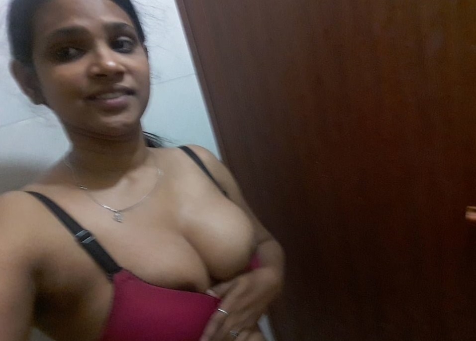 South Indian college girl leaked nudes 2