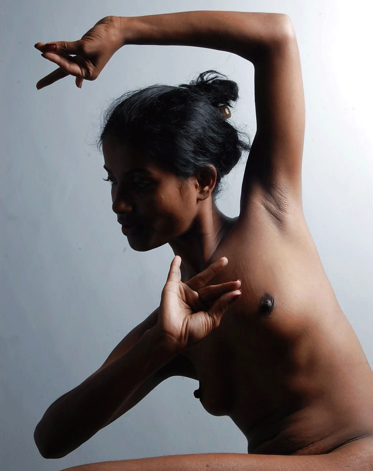 South Indian Tamil girl performing Nude Bharatnatyam pics 9