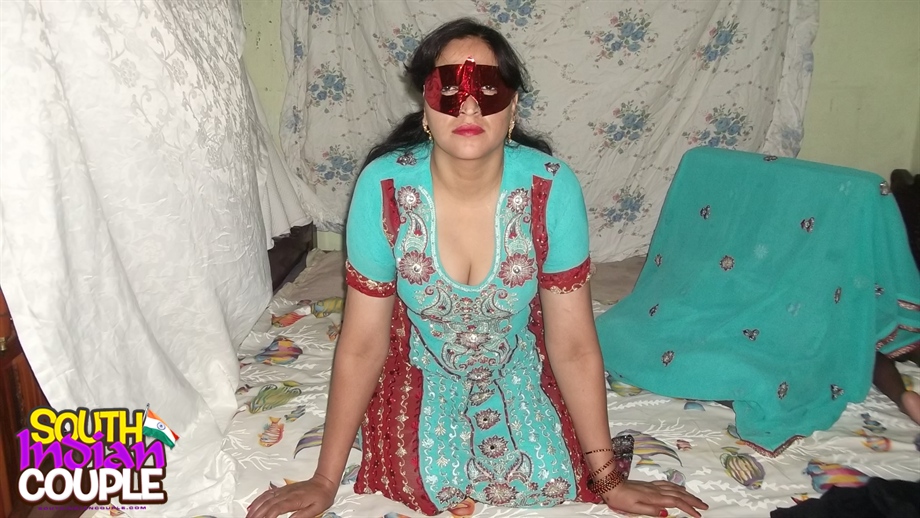 South Indian Wife nude photos online 1