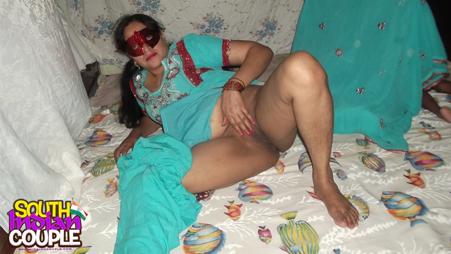 South Indian Wife nude photos online 3