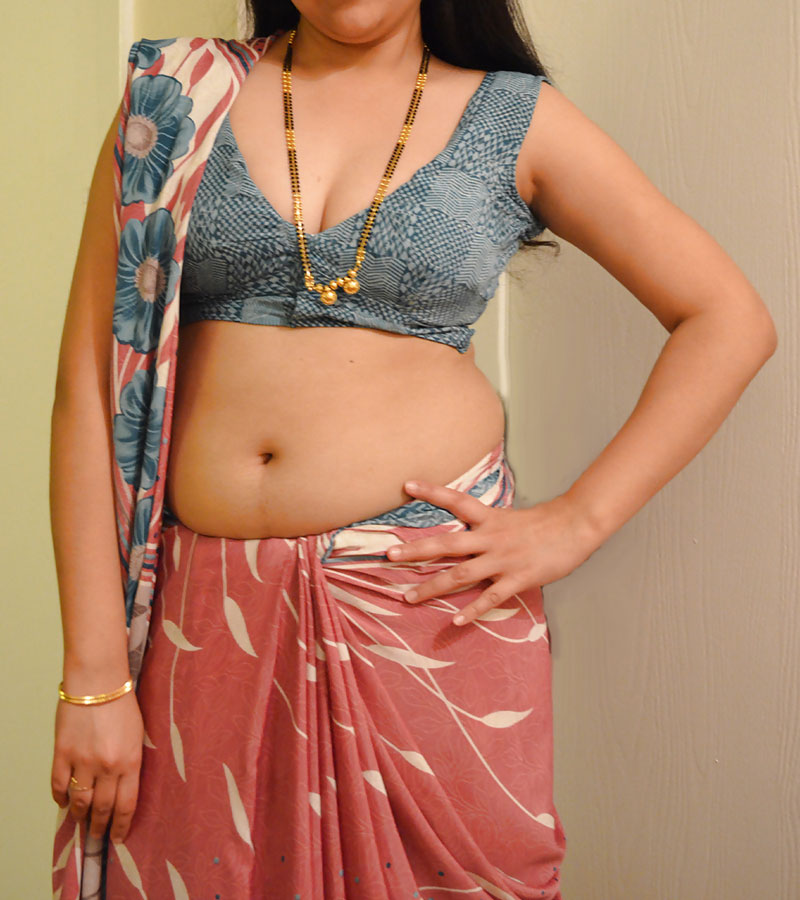 Spicy Indian Bhabhi boobs show on cam 8