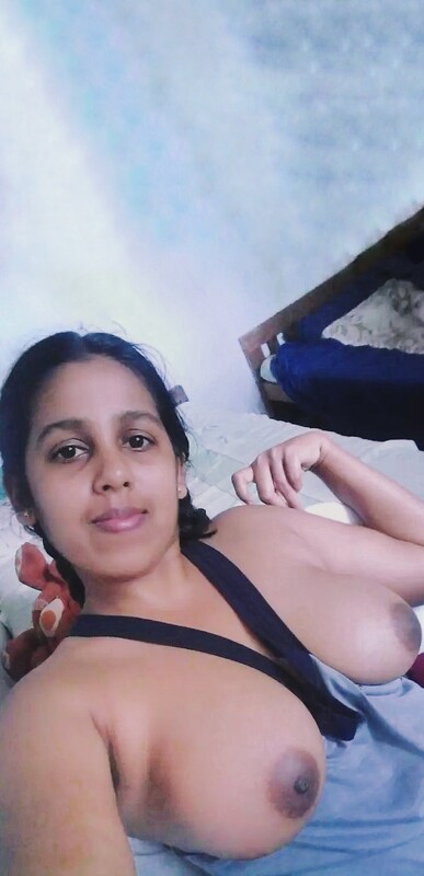 Sri Lankan big boobs girl unseen naked photos 1