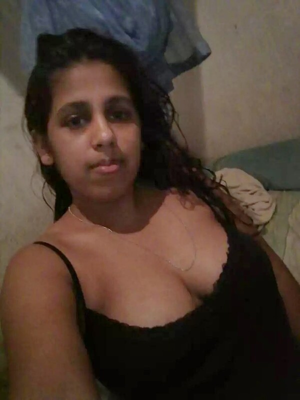 Sri Lankan big boobs girl unseen naked photos 6