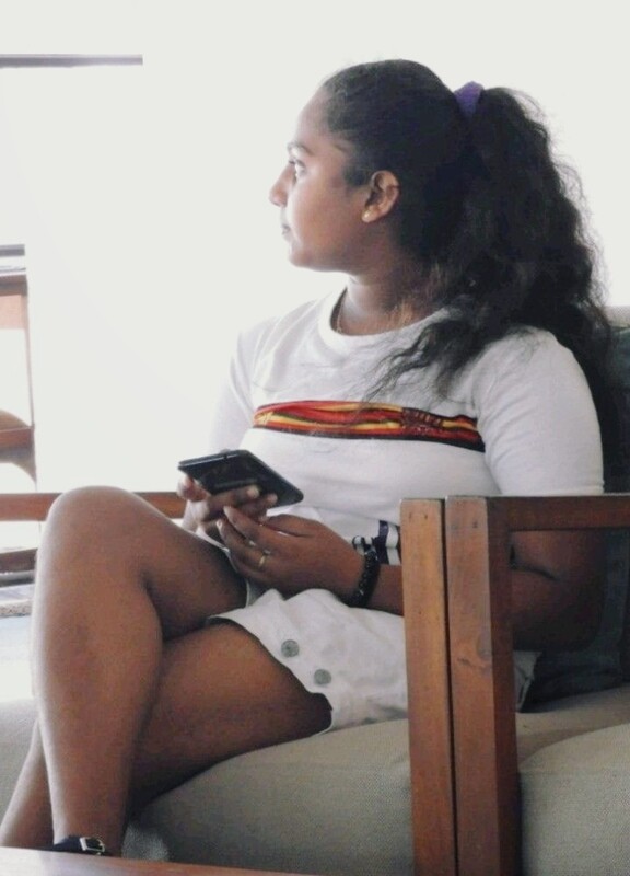 Sri Lankan girlfriend exposing private body parts 1