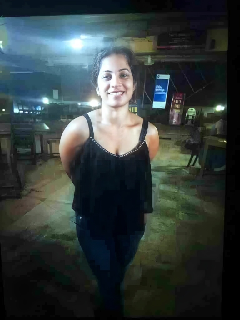 Srilankan big boobs girlfriend unseen nude pics 1