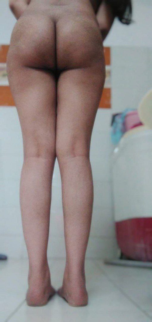 Srilankan girlfriend naked photos before sex 6