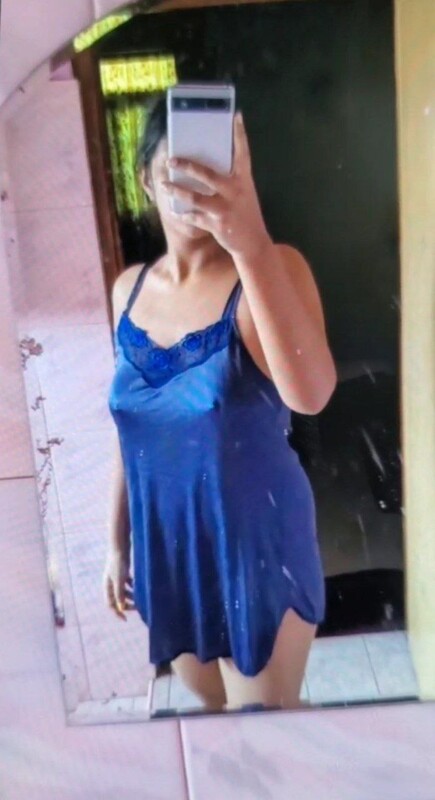 Srilankan girlfriend nude sex affair with bestie 2