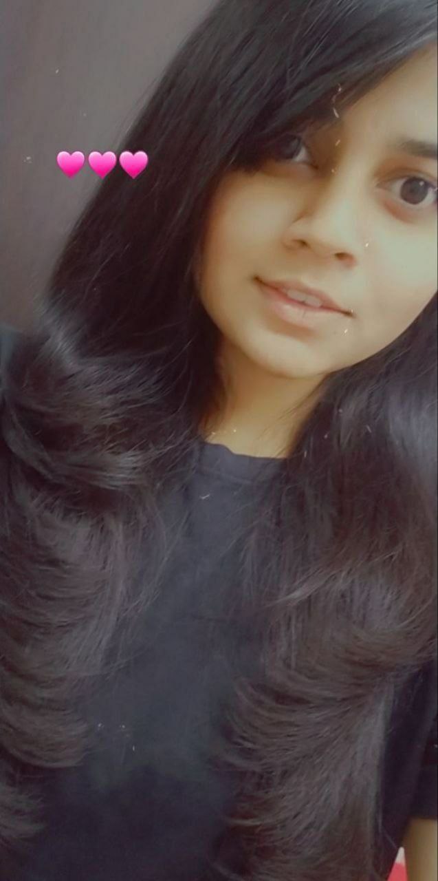 Srilankan hot girl mirror nude selfie pics 2