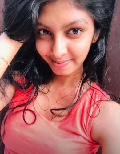 Srilankan Tamil college girl topless photos 3