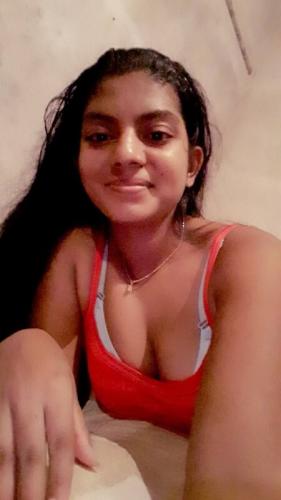 Srilankan Tamil college girl topless photos 4