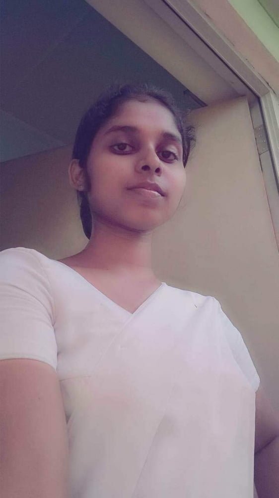 Srilankan village college girl nude boobs 3