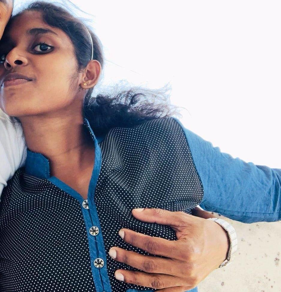Srilankan village college girl nude boobs 7