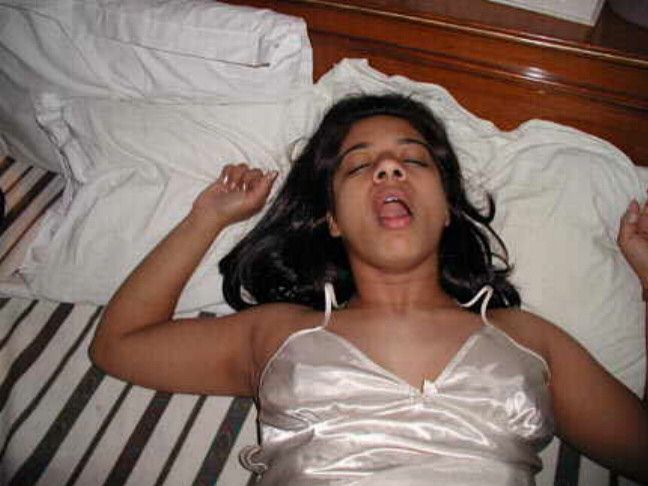 Super hot Desi girl sex pics for FSI fans 7