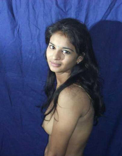 Sweet Indian girl posing hot topless photo shoot session 10