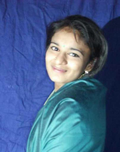 Sweet Indian girl posing hot topless photo shoot session 2