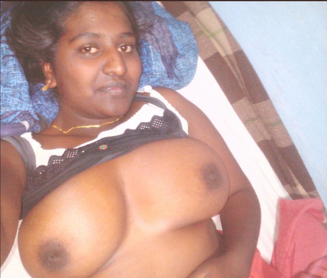 Tamil black beauty showing her big boobs 10