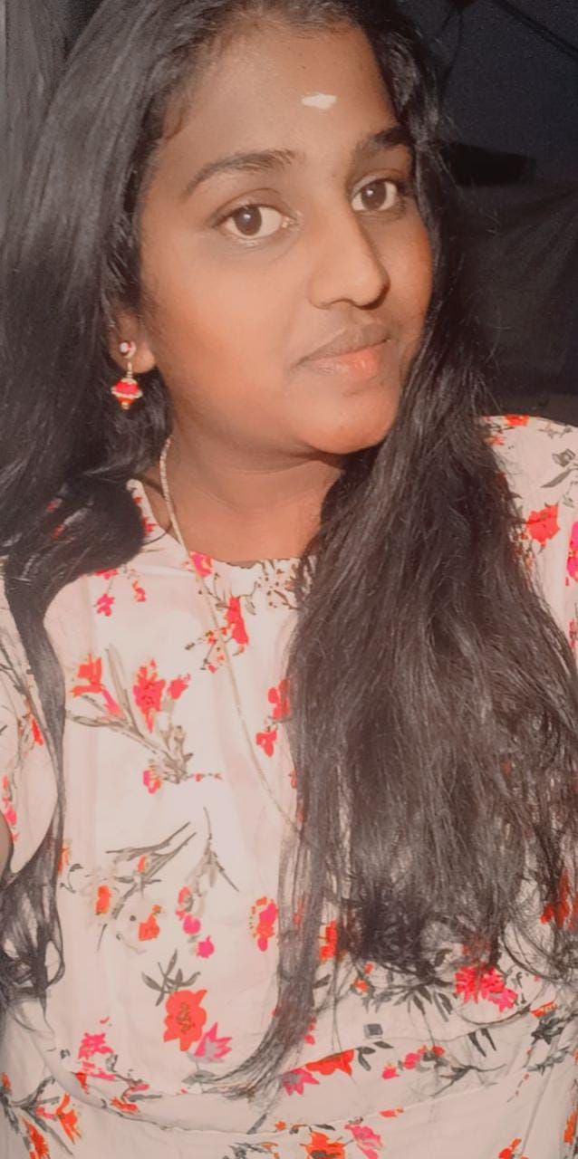 Tamil black beauty showing her big boobs 5
