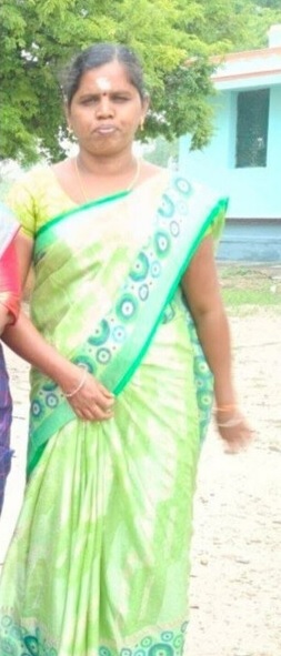 Tamil dusky wife boobs showing after taking a bath 1