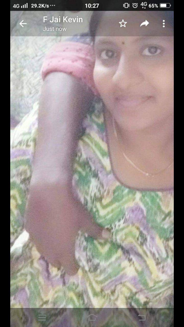 Tamil housewife pink pussy and nude photos 3